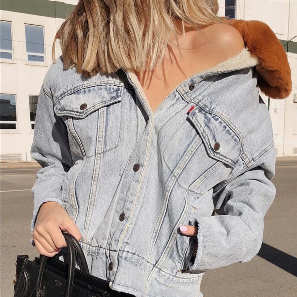 Levi's oversized Sherpa trucker jacket